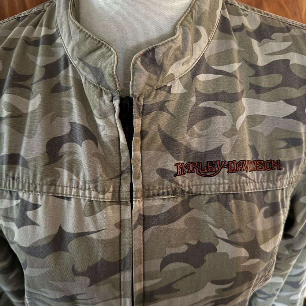 Women’s Harley Davidson Camouflage Jacket - Picture 3 of 7